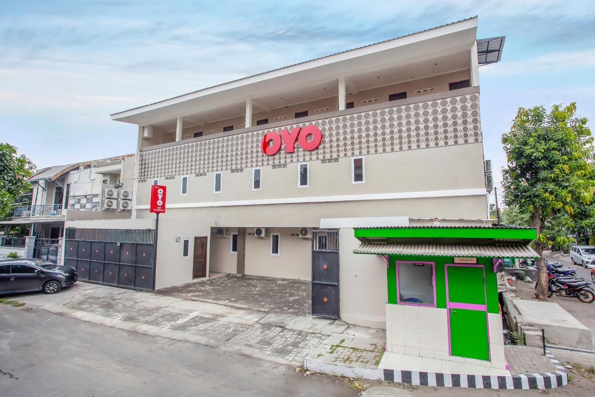 OYO 134 Lg Residence Surabaya Buitenkant foto